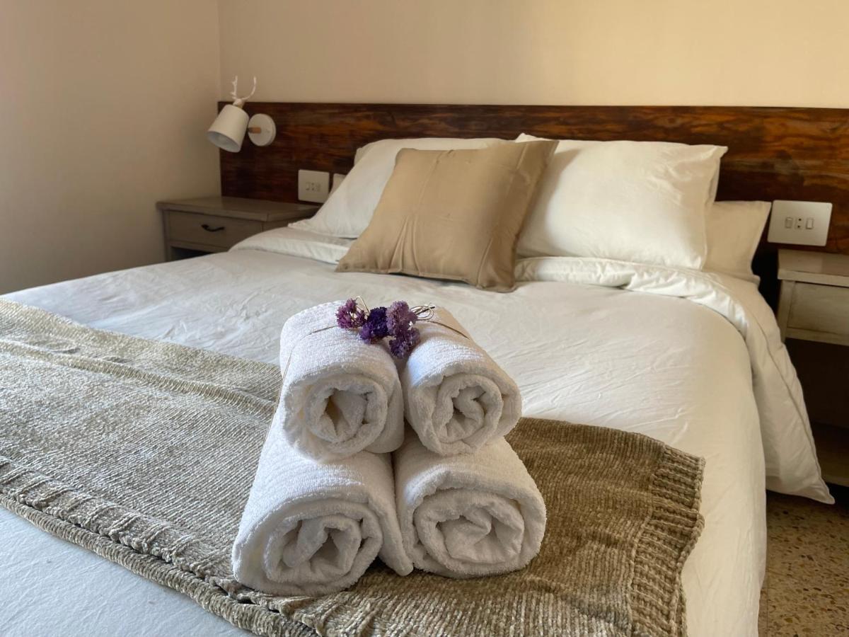 Fonda Peremiquel Hotel Castellar De N'Hug Eksteriør billede