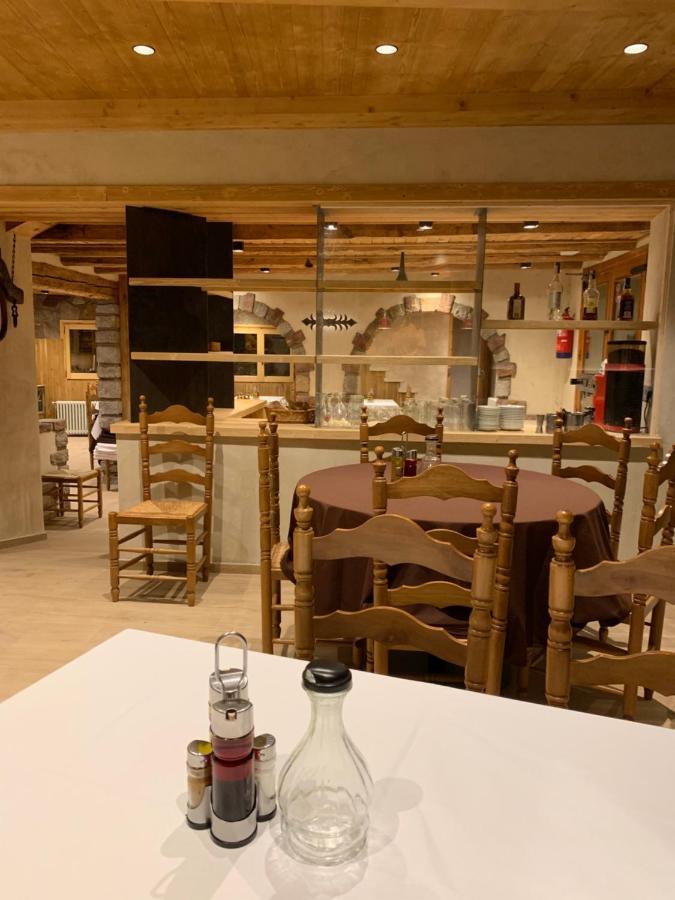 Fonda Peremiquel Hotel Castellar De N'Hug Eksteriør billede