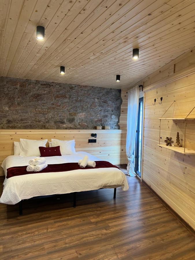 Fonda Peremiquel Hotel Castellar De N'Hug Eksteriør billede